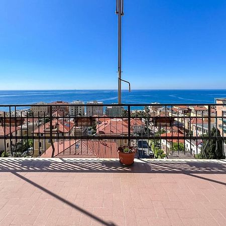 Grande Appartamento Vista Mare Варацце Экстерьер фото